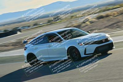 media/Dec-13-2025-Extreme Speed (Sat) [[d129ecb0b9]]/Beginner/Session 3 (Turn 5)/